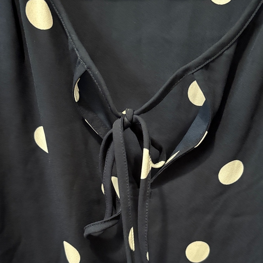LOFT Polka Dot Blouse in Navy and White - Picture 5 of 6